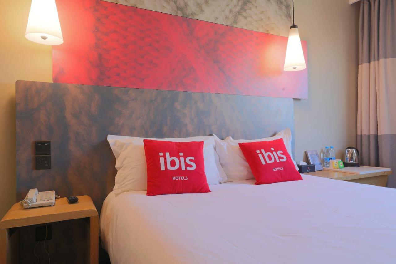 Ibis Qingdao Ningxia Road Hotell Exteriör bild