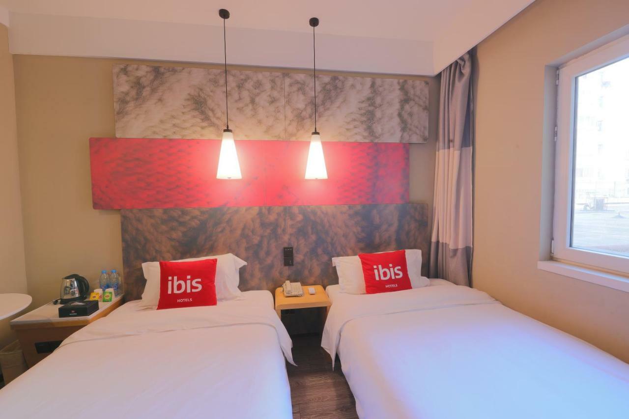Ibis Qingdao Ningxia Road Hotell Exteriör bild